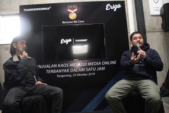 Penjualan 1 500 Kaos  Dalam Satu Jam Clothing Line Erigo  